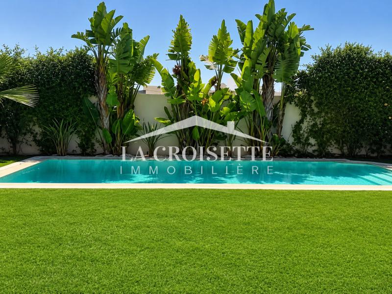 Villa S+4 avec piscine à La Marsa 